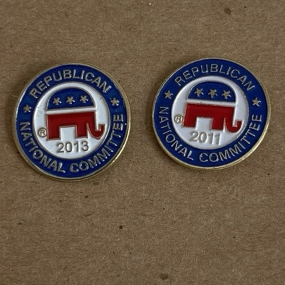 RNC Republican National Committee GOP Elephant Lapel Pin Set 2011 2013 Pair EXC - Picture 1 of 3
